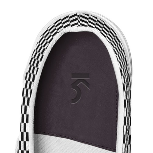 Create a logo for luxury shoe brand Design by logoziner