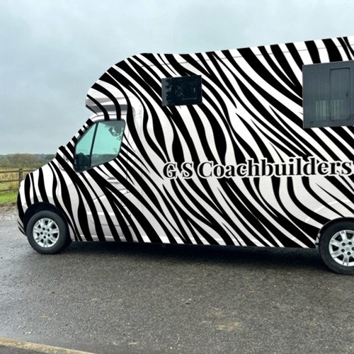 Stunning Horsebox Graphics Design Design by icon89GraPhicDeSign