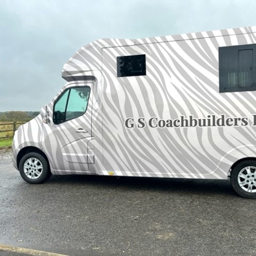 Stunning Horsebox Graphics Design Design by icon89GraPhicDeSign