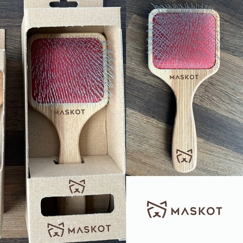 Design vincitore del contest "Create an appealing logo for a pet brush line"