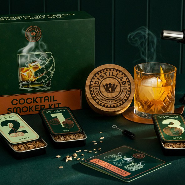 Manual design with the title 'Packaging for Distillab "cocktail smoker kit"'