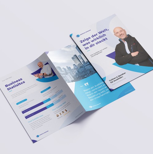 CV design with the title 'Trainer & Speaker Profil A4 Slide'