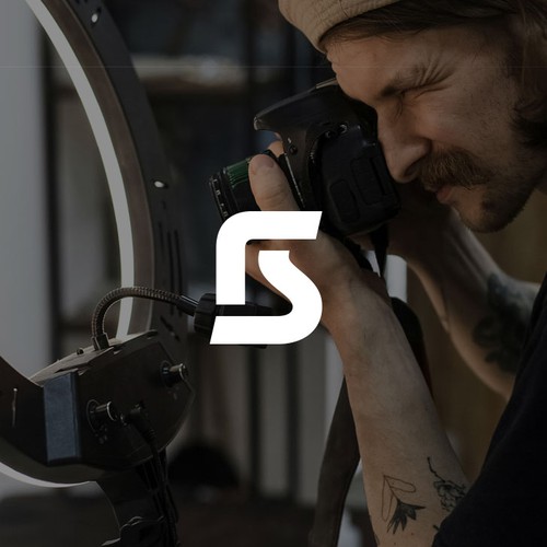 Photography logo with the title 'RYAN SHIPERS'