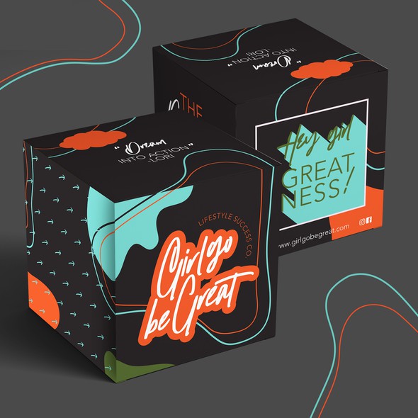 Cloud design with the title 'Mailer Box. Subscription Box'