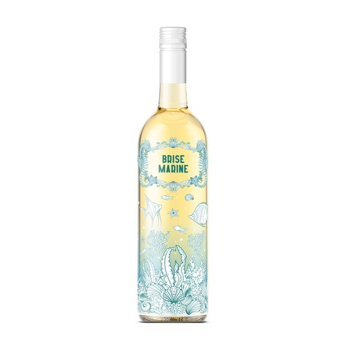 Wine bottle design with the title 'Brise Marine'