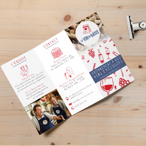 Folder design with the title 'LE VIN DU MOIS Brochure'