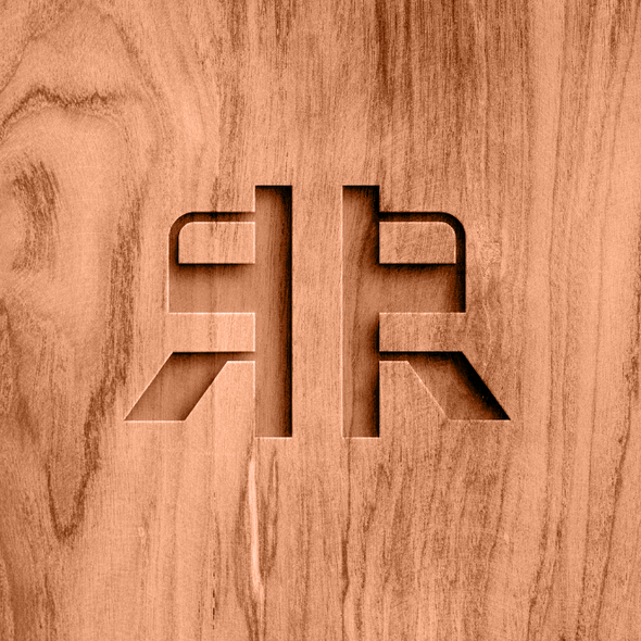 Wood logo with the title 'RAVANZE'