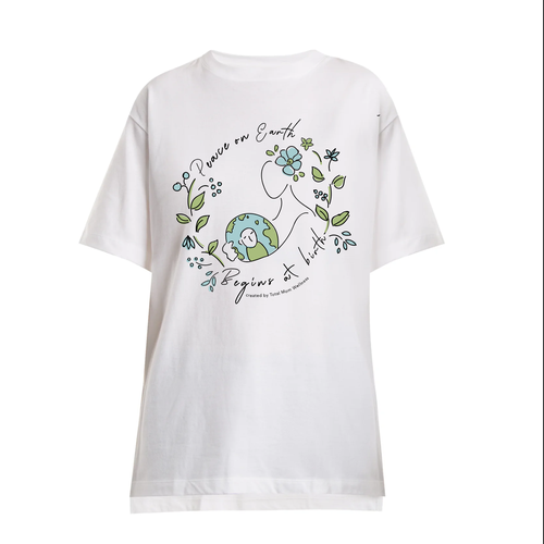 Earth t-shirt with the title 'Tshirt Design'