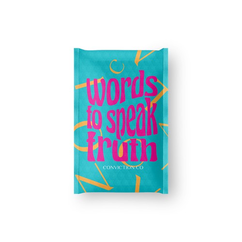 Fashion packaging with the title 'Retro and vibrant mailer bag'