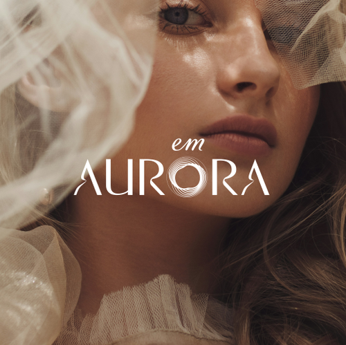 Woman design with the title 'em AURORA'