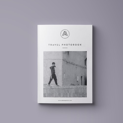 Photo design with the title 'Minimal photobook'