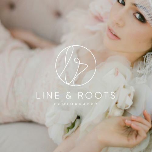 Feminine logo with the title 'Logo for a photography studio'