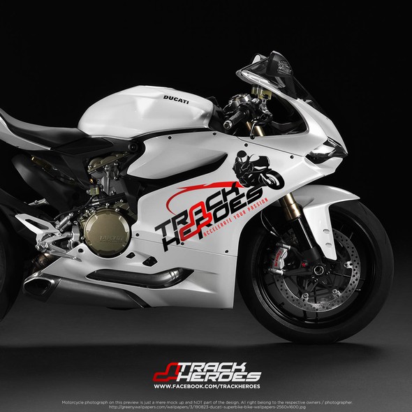 Extreme logo with the title 'Track Heroes Logo'
