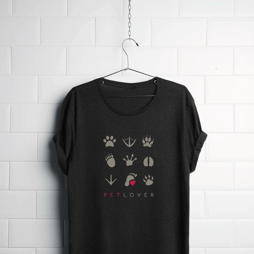 Pet t-shirt with the title 'PET LOVER'
