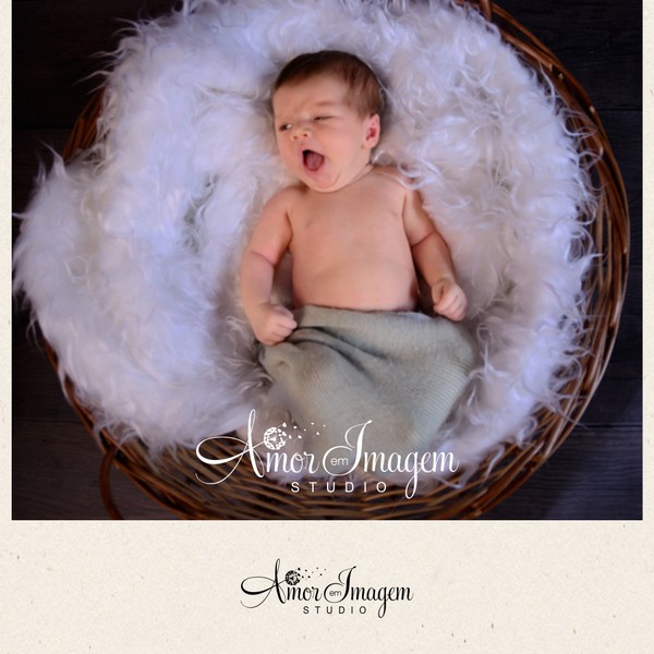 Criar um logo para um studio de fotografia que reflita o nome amor em imagem.