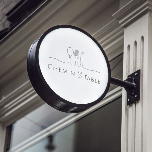 Elegant and modern logo for our website specialised in table cutlery Design by DesignInc.