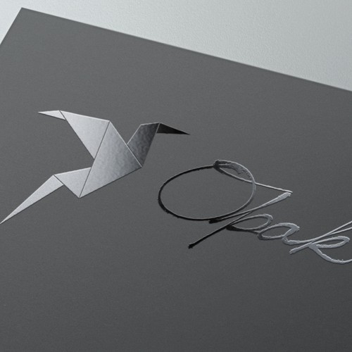 Logo for a Women Fashion Label (Target group: 30-50 years old) Design by Leon