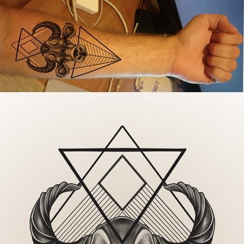 Tattoo design - check it out! Réalisé par Giulio Rossi