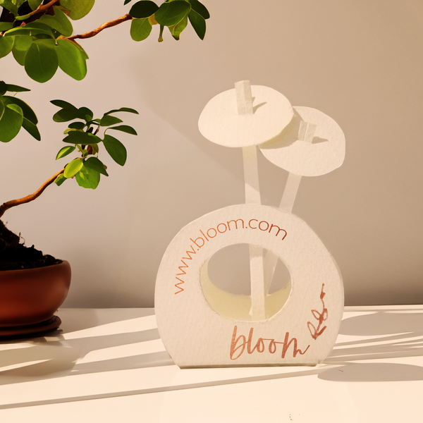 Design by Elise White Studio titled "Creative business card for florist, florist shop and floral designer"