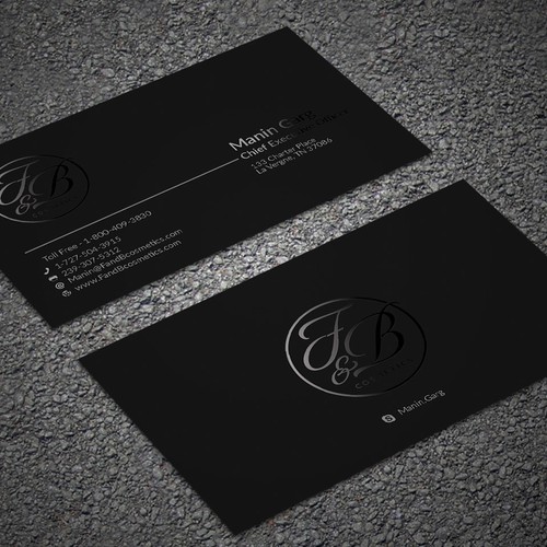 Black & Metallic Gold Business Cards Diseño de Seerat Razzaki