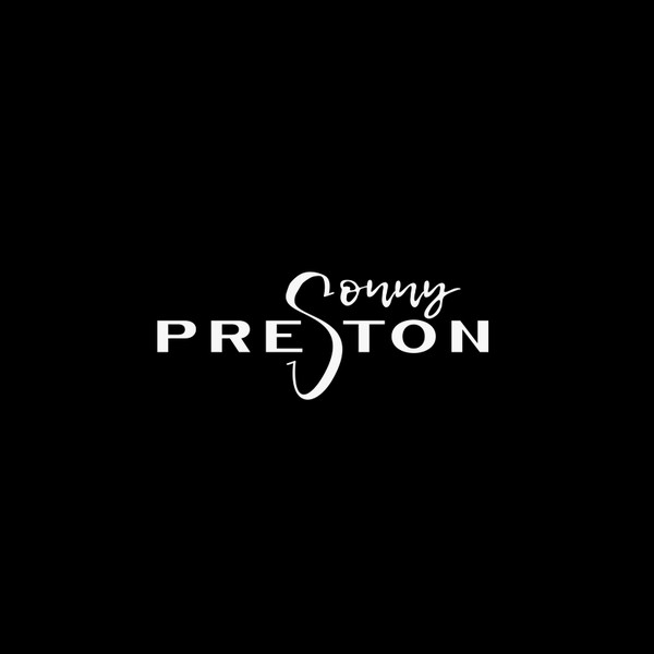 Iconic Logo for a Mainstream Singer: Luxury, Rebellion, and Magnetism in a single image