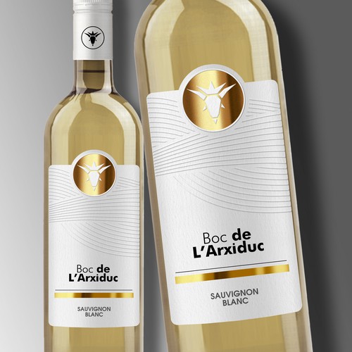 Diseño de Design a modern White wine label for a vineyard in Mallorca de Debdutta*