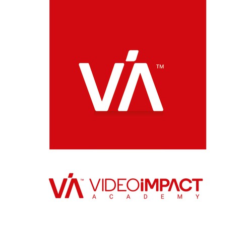 online video creator course logo Design by RomanTurrado