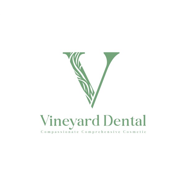 Design by BigLike titled "Vineyard Dental"