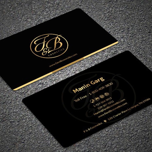 Black & Metallic Gold Business Cards Diseño de Seerat Razzaki