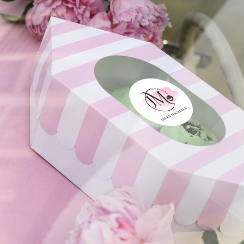 Olga RabodzeyさんのDesign a cupcake packaging labelデザイン