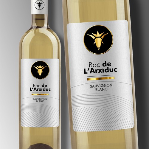 Diseño de Design a modern White wine label for a vineyard in Mallorca de Debdutta*