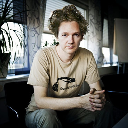 Design the next great hair style for Julian Assange (Wikileaks) Diseño de blazingcovers