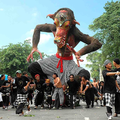 logo for Q Design by tri subagio