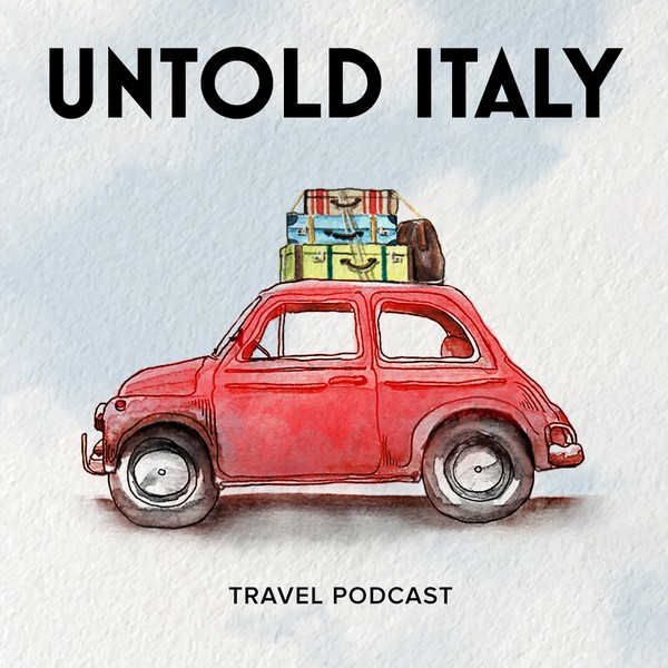 Diseño de | EarPhunk | titulado "Podcast Cover for Untold Italy"