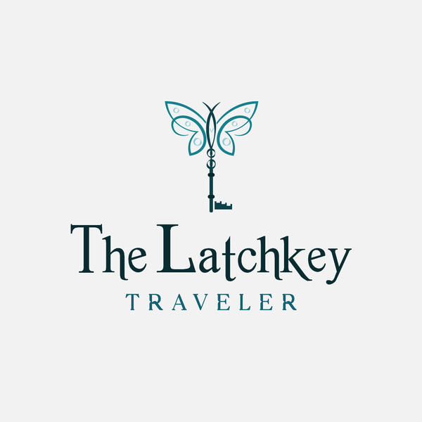 ogo design that depicts femininity and beauty