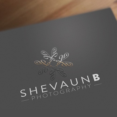 Shevaun B Photography needs an elegant logo solution. Diseño de BZsim