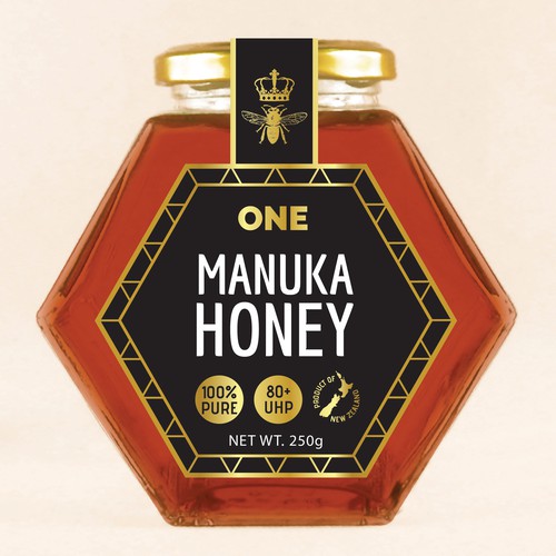 Design a minimalist upmarket Honey Jar Label for this Glass bottle Design by emmafoo