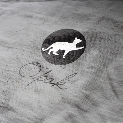 Logo for a Women Fashion Label (Target group: 30-50 years old) Design by Leon