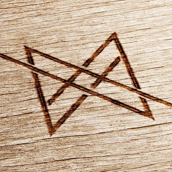 Design by ZS.99 titled "epic and stylish"