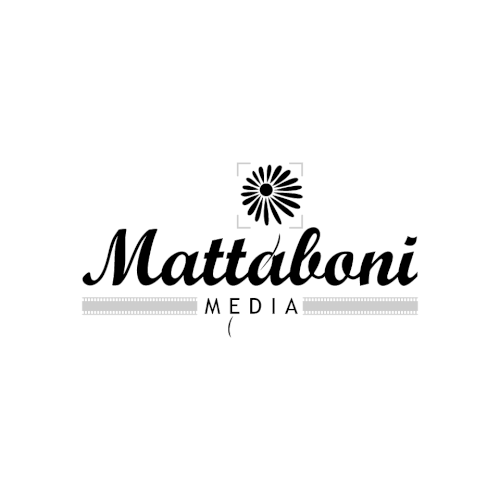 Need a fast logo for videographer Design by Sanjayarts123