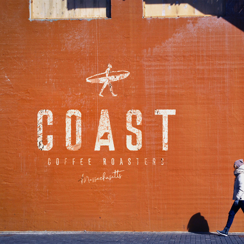 design logo for Coast Coffee Roaster, that will give an ordinary word a cool vibe Réalisé par Helma