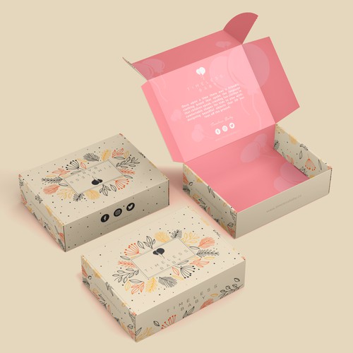 custom gift box for a concept children's boutique Design by CUPEDIUM