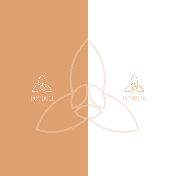 A minimalistic ROMDUOL fruit/bloom ...