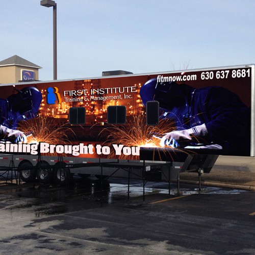 Design Custom Mobile Welding Lab needs custom graphic wrap por mile.ilic933