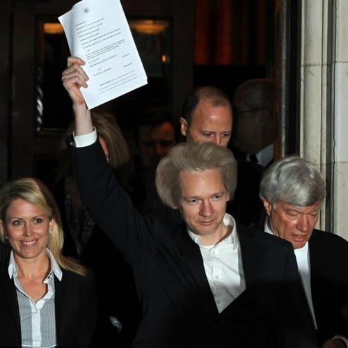 Design the next great hair style for Julian Assange (Wikileaks) Design por R3dknight