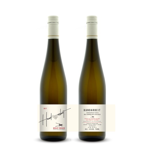 Gewinner des Wettbewerbs „Weinetikett für kleinen Handarbeitsbetrieb kreieren/Create label for small wine business“ in der Kategorie Produktetikett von Dragan Jovic